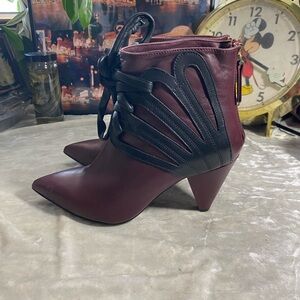 RACINE CARREE ITALIAN LEATHER TIE FLORAL BOOTS